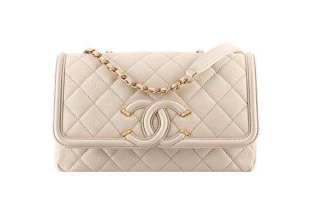 香奈兒包包有線頭正常嗎 香奈兒包包有幾個系列 香奈兒包包有線頭正常嗎 香奈兒包包有幾個系列