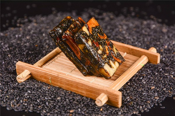 阿膠能調(diào)理月經(jīng)嗎 阿膠月經(jīng)期可以吃嗎 阿膠能調(diào)理月經(jīng)嗎 阿膠月經(jīng)期可以吃嗎