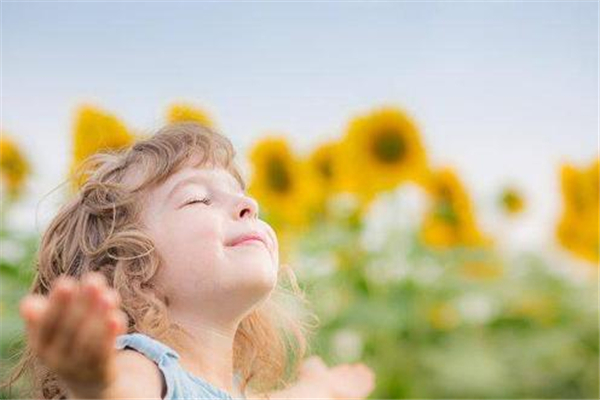 兒童幾歲說話正常 兒童不說話怎么回事 兒童幾歲說話正常 兒童不說話怎么回事