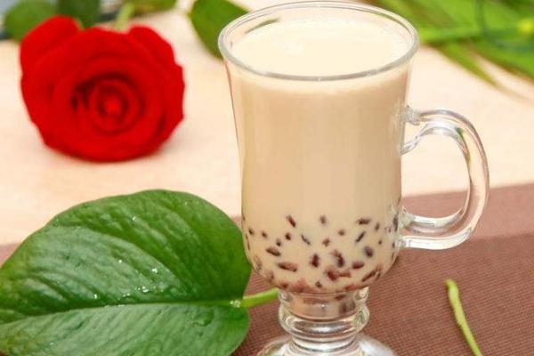 奶茶可以放冰箱隔夜嗎 奶茶可以放一晚上再喝嗎 奶茶可以放冰箱隔夜嗎 奶茶可以放一晚上再喝嗎