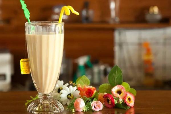 奶茶能天天喝嗎 天天喝會(huì)發(fā)胖嗎 奶茶能天天喝嗎 天天喝會(huì)發(fā)胖嗎