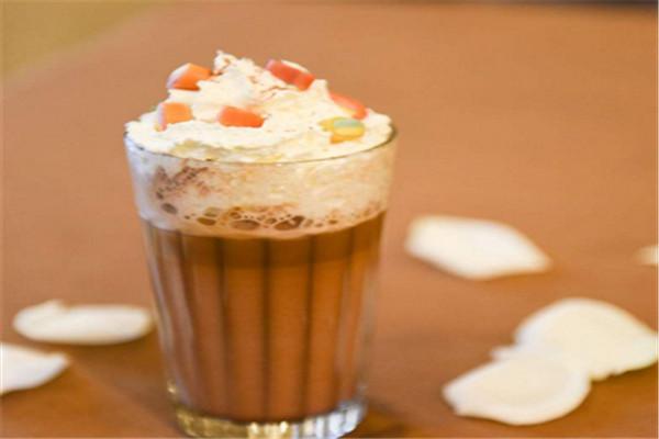 奶茶能天天喝嗎 天天喝會(huì)發(fā)胖嗎 奶茶能天天喝嗎 天天喝會(huì)發(fā)胖嗎