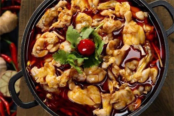 牛蛙與田雞的區(qū)別 牛蛙和田雞哪個貴 牛蛙與田雞的區(qū)別 牛蛙和田雞哪個貴