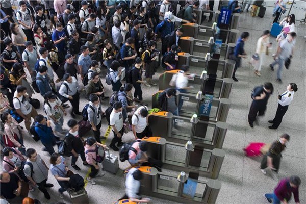 “五一”假期出行高峰即將來(lái)臨 五一出門(mén)注意事項(xiàng) “五一”假期出行高峰即將來(lái)臨 五一出門(mén)注意事項(xiàng)