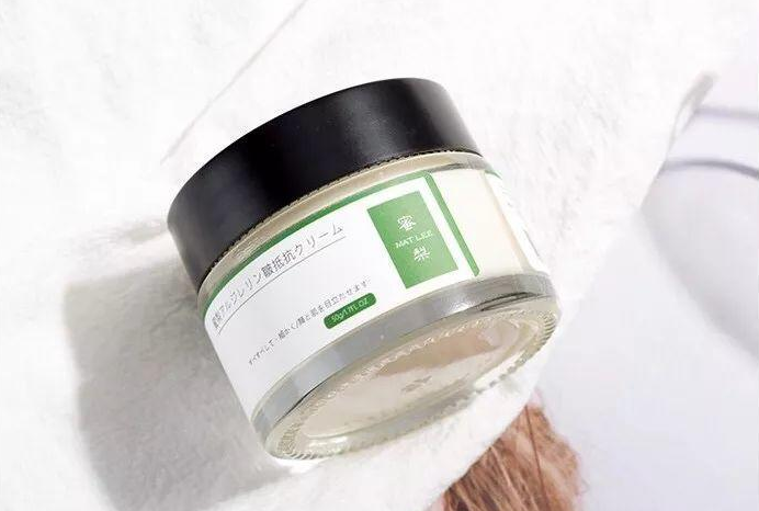 蜜梨面霜的功效與作用 蜜梨面霜的注意事項 蜜梨面霜的功效與作用 蜜梨面霜的注意事項