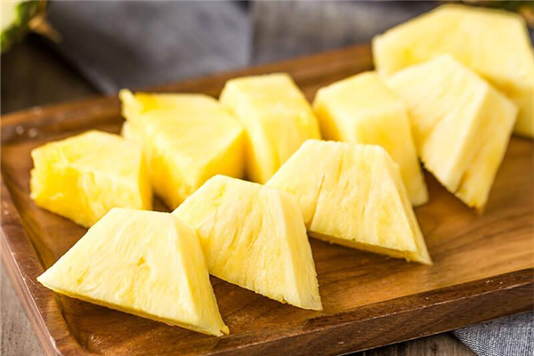 鳳梨吃了會(huì)胖嗎 鳳梨減肥可以吃嗎 鳳梨吃了會(huì)胖嗎 鳳梨減肥可以吃嗎