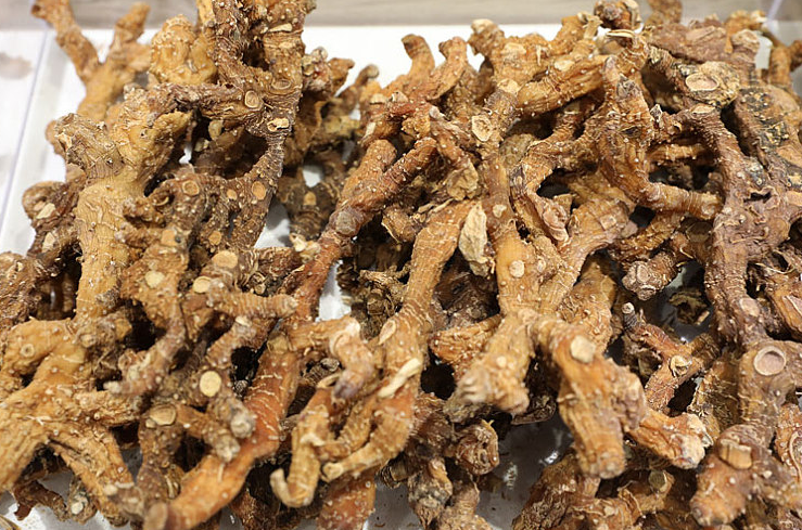 黃精藥材有什么功效 中藥黃精的作用 黃精藥材有什么功效 中藥黃精的作用