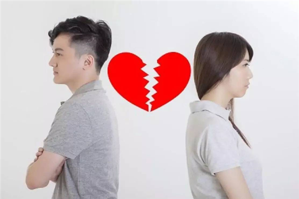 趙麗穎馮紹峰一同現(xiàn)身分家 趙麗穎馮紹峰宣布離婚 趙麗穎馮紹峰一同現(xiàn)身分家 趙麗穎馮紹峰宣布離婚