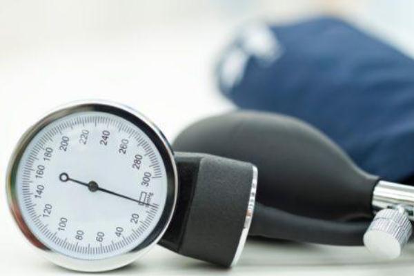 高血壓為什么要吃葉酸 高血壓為什么最怕牛奶 高血壓為什么要吃葉酸 高血壓為什么最怕牛奶