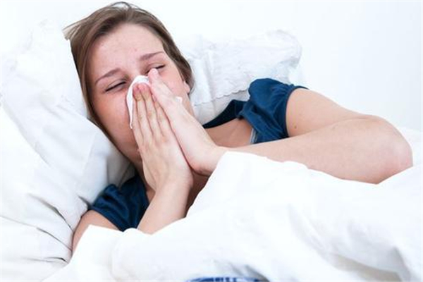 冷感冒和熱感冒區(qū)別 冷感冒和熱感冒哪個嚴重 冷感冒和熱感冒區(qū)別 冷感冒和熱感冒哪個嚴重