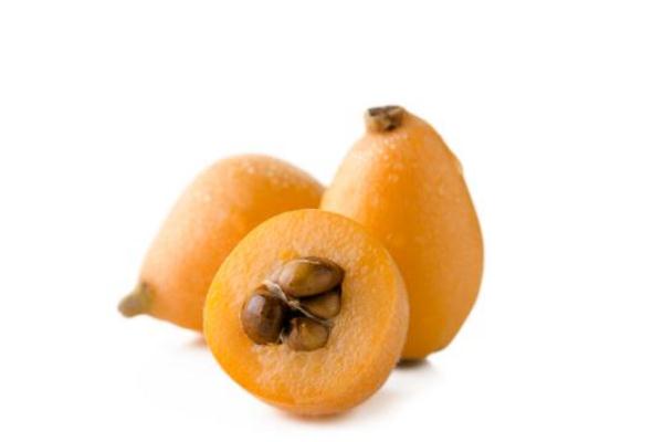 吃枇杷有什么好處和壞處 吃枇杷會(huì)上火嗎 吃枇杷有什么好處和壞處 吃枇杷會(huì)上火嗎