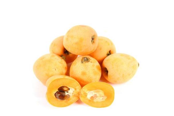 吃枇杷有什么好處和壞處 吃枇杷會(huì)上火嗎 吃枇杷有什么好處和壞處 吃枇杷會(huì)上火嗎