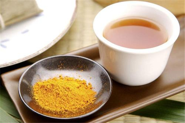 雄黃酒是黃酒嗎 雄黃酒有什么功效 雄黃酒是黃酒嗎 雄黃酒有什么功效