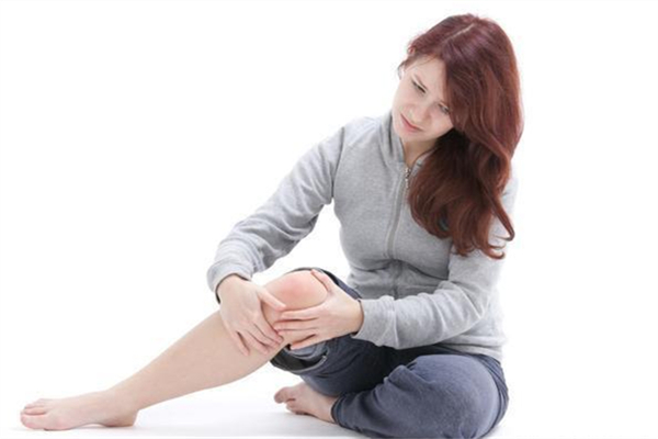 跑步的正確姿勢(shì) 跑步后膝蓋疼怎么辦 跑步的正確姿勢(shì) 跑步后膝蓋疼怎么辦