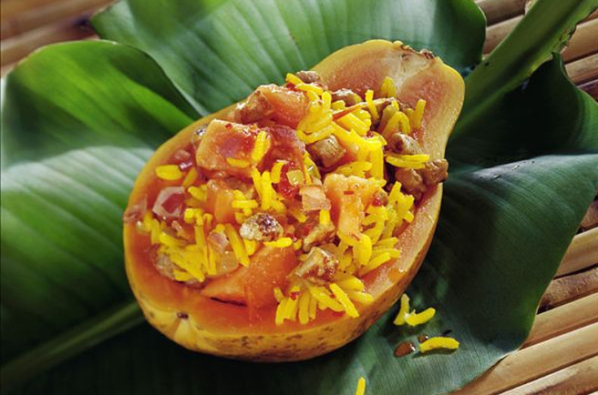 黃木瓜可以直接生吃嗎 黃木瓜硬的能不能吃 黃木瓜可以直接生吃嗎 黃木瓜硬的能不能吃