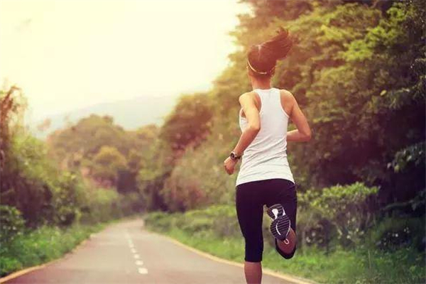 跑步后下面流血怎么回事 跑步時要注意些什么 跑步后下面流血怎么回事 跑步時要注意些什么