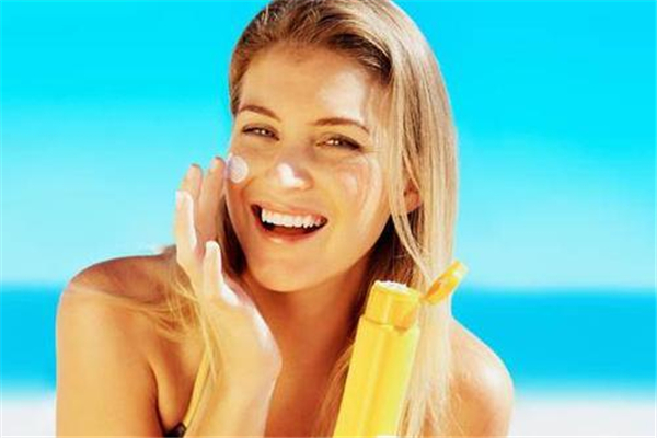 防曬霜可以維持多久 防曬霜可以天天用嗎 防曬霜可以維持多久 防曬霜可以天天用嗎