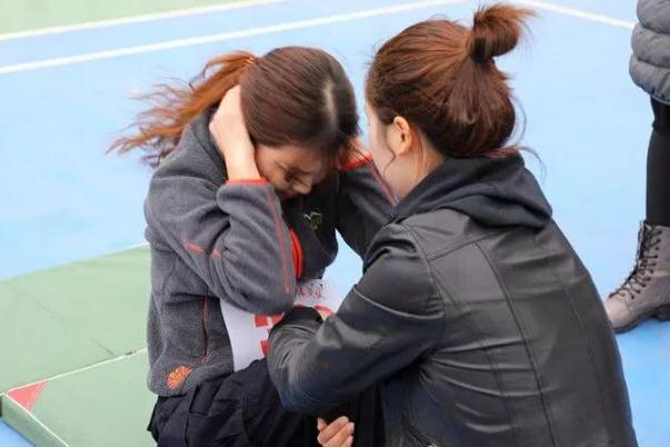 仰臥起坐可以練出腹肌嗎 仰臥起坐可以減脂嗎 仰臥起坐可以練出腹肌嗎 仰臥起坐可以減脂嗎