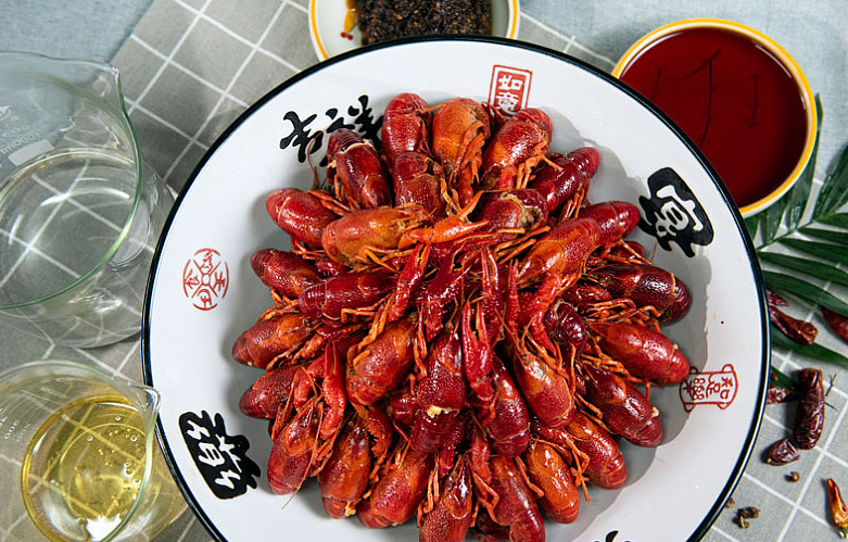 小龍蝦不去蝦線能吃嗎 小龍蝦不去蝦線吃了會(huì)怎么樣 小龍蝦不去蝦線能吃嗎 小龍蝦不去蝦線吃了會(huì)怎么樣