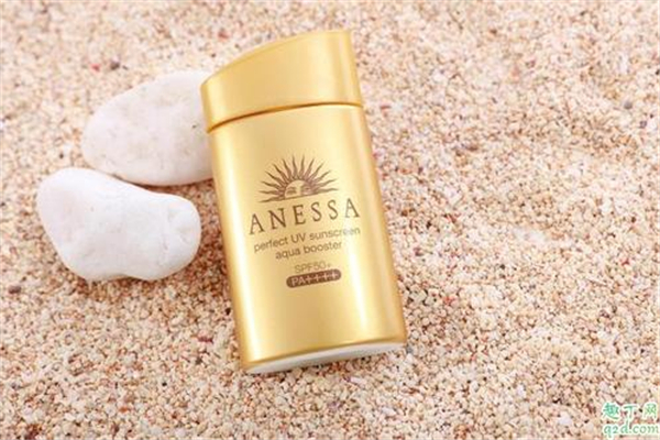 涂完防曬霜為什么黏黏的 防曬涂完之后有效時(shí)間 涂完防曬霜為什么黏黏的 防曬涂完之后有效時(shí)間