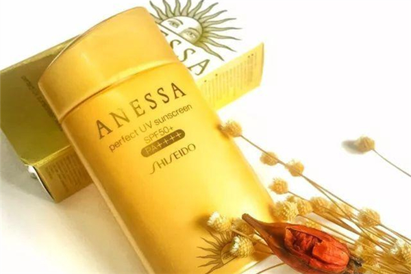 防曬霜保質(zhì)期一般多久 防曬霜保質(zhì)期過(guò)了還能用嗎 防曬霜保質(zhì)期一般多久 防曬霜保質(zhì)期過(guò)了還能用嗎