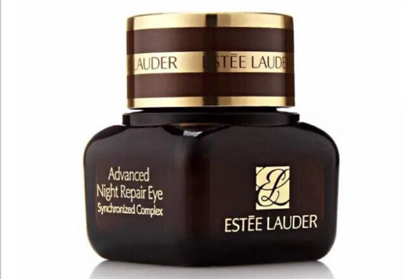 眼霜什么年齡開(kāi)始用好 眼霜適合白天用還是晚上用 眼霜什么年齡開(kāi)始用好 眼霜適合白天用還是晚上用