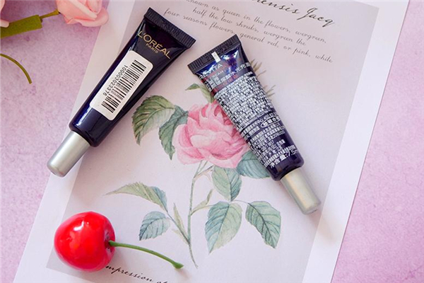 歐萊雅紫熨斗眼霜真假怎么辨別 歐萊雅紫熨斗眼霜有幾個(gè)版本 歐萊雅紫熨斗眼霜真假怎么辨別 歐萊雅紫熨斗眼霜有幾個(gè)版本