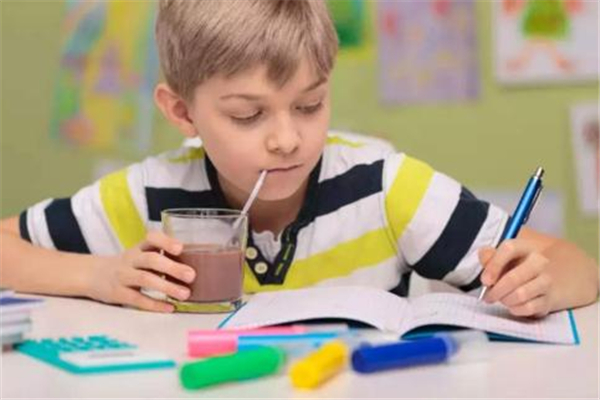 孩子注意力不集中是什么原因 孩子注意力不集中缺什么元素 孩子注意力不集中是什么原因 孩子注意力不集中缺什么元素