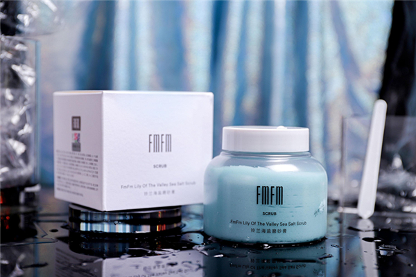 使用磨砂膏的注意事項 磨砂膏可以用在臉上嗎 使用磨砂膏的注意事項 磨砂膏可以用在臉上嗎