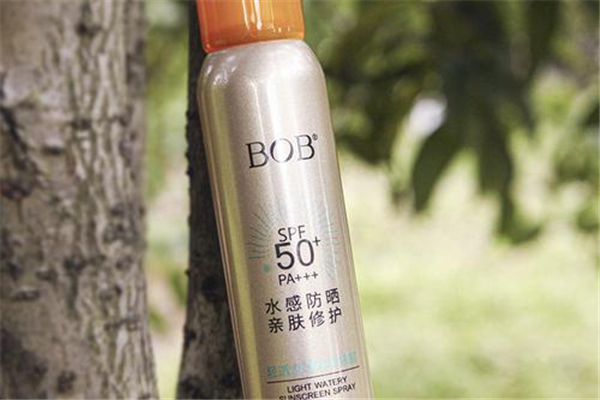 噴防曬噴霧前要做什么 涂防曬噴霧的正確步驟