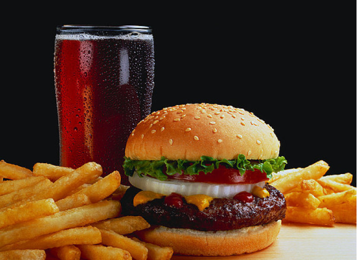 可樂放了一個星期還能喝嗎 可樂開瓶多久后就不能喝了 可樂放了一個星期還能喝嗎 可樂開瓶多久后就不能喝了