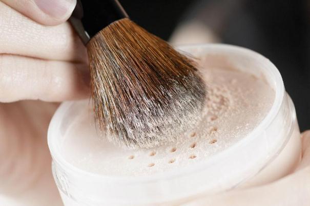 散粉有滑石粉能用嗎 散粉里有滑石粉安全嗎 散粉有滑石粉能用嗎 散粉里有滑石粉安全嗎