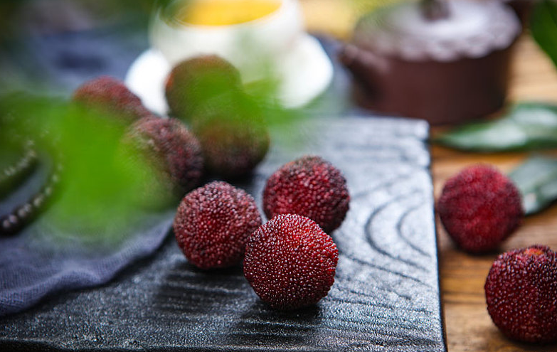 楊梅酒泡多久才能喝 楊梅酒泡多久才是最佳飲用時間 楊梅酒泡多久才能喝 楊梅酒泡多久才是最佳飲用時間