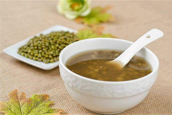 綠豆湯為什么煮出來是紅色的 綠豆湯為什么煮出來顏色不一樣 綠豆湯為什么煮出來是紅色的 綠豆湯為什么煮出來顏色不一樣