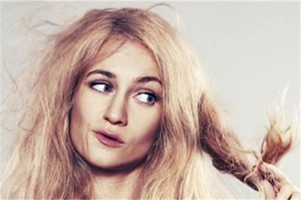 頭發(fā)干燥用什么改善 頭發(fā)干燥用什么洗發(fā)水好 頭發(fā)干燥用什么改善 頭發(fā)干燥用什么洗發(fā)水好