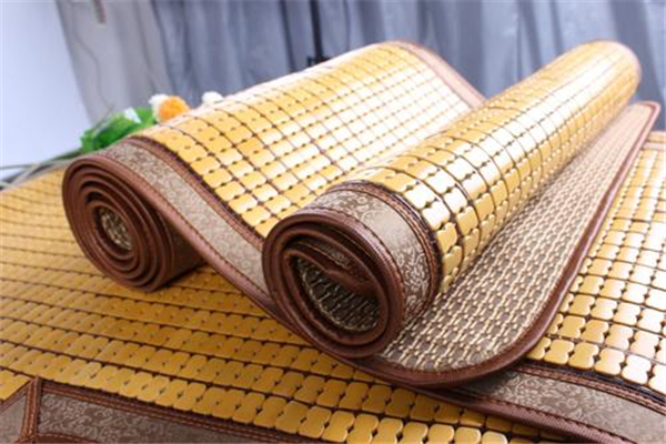 涼席有毛刺怎么護理 涼席有毛刺睡一段時間能好嗎 涼席有毛刺怎么護理 涼席有毛刺睡一段時間能好嗎