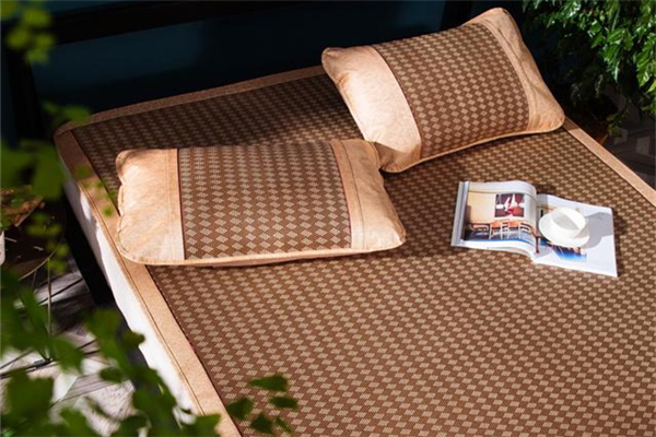 涼席有毛刺怎么護理 涼席有毛刺睡一段時間能好嗎 涼席有毛刺怎么護理 涼席有毛刺睡一段時間能好嗎