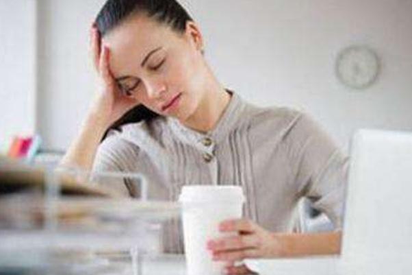 低血壓的人能吃芹菜嗎 低血壓的人吃什么東西最好 低血壓的人能吃芹菜嗎 低血壓的人吃什么東西最好