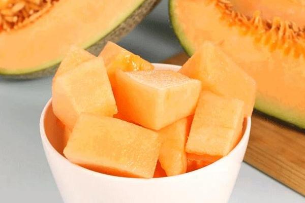 哈密瓜的營養(yǎng)價(jià)值及功效 哈密瓜的營養(yǎng)成分 哈密瓜的營養(yǎng)價(jià)值及功效 哈密瓜的營養(yǎng)成分