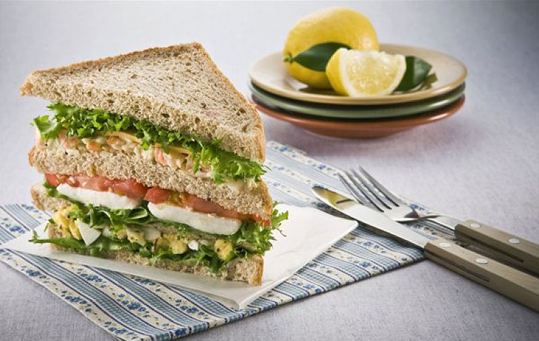 早餐三明治搭配什么 早餐三明治簡單做法 早餐三明治搭配什么 早餐三明治簡單做法