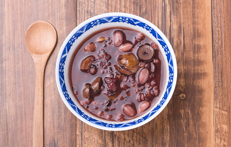 八寶粥煮出來為什么不紅 八寶粥怎么煮顏色紅又軟爛 八寶粥煮出來為什么不紅 八寶粥怎么煮顏色紅又軟爛