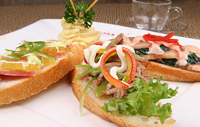 早餐三明治搭配什么 早餐三明治簡單做法 早餐三明治搭配什么 早餐三明治簡單做法