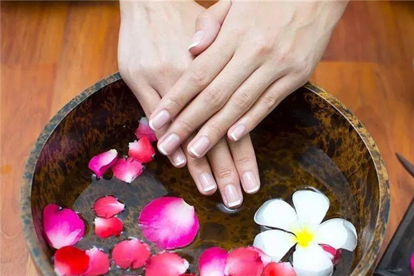 手部怎么保養(yǎng)才能更嫩 手部護(hù)理小妙招 手部怎么保養(yǎng)才能更嫩 手部護(hù)理小妙招