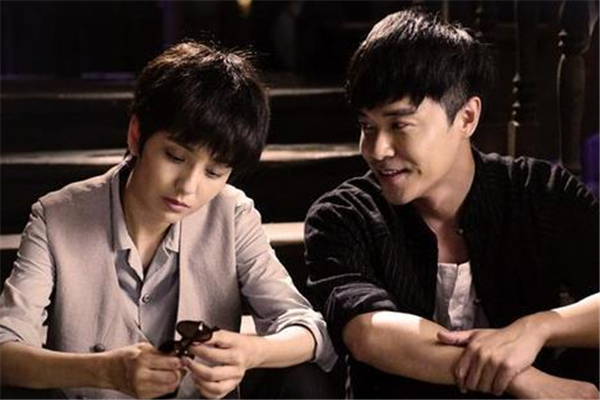 佟麗婭與陳思誠520宣布離婚 陳思誠和佟麗婭官宣離婚 佟麗婭與陳思誠520宣布離婚 陳思誠和佟麗婭官宣離婚