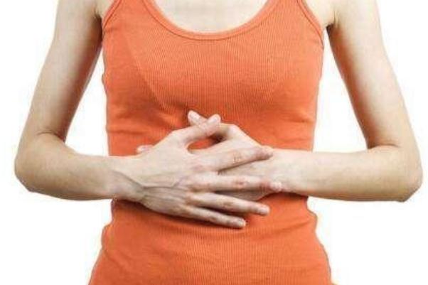 胃脹氣有灼燒感 胃脹氣有硬塊怎么回事 胃脹氣有灼燒感 胃脹氣有硬塊怎么回事