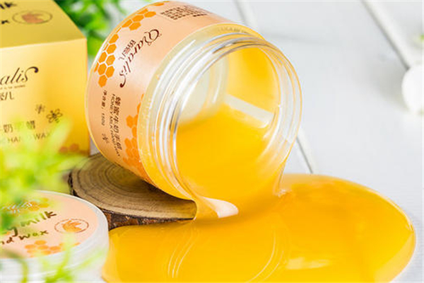 手膜和手蠟有什么區(qū)別 手膜和手蠟哪個好 手膜和手蠟有什么區(qū)別 手膜和手蠟哪個好