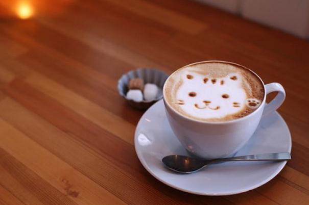 咖啡可以隔夜再喝嗎 咖啡里可以加蜂蜜嗎 咖啡可以隔夜再喝嗎 咖啡里可以加蜂蜜嗎