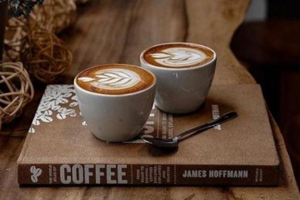 咖啡可以隔夜再喝嗎 咖啡里可以加蜂蜜嗎 咖啡可以隔夜再喝嗎 咖啡里可以加蜂蜜嗎