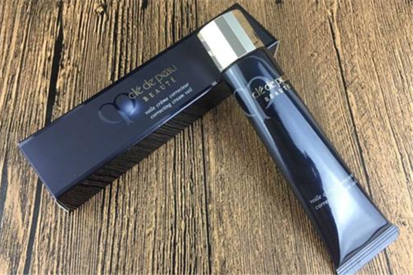 隔離霜有美白的效果嗎 隔離霜可以遮瑕嗎 隔離霜有美白的效果嗎 隔離霜可以遮瑕嗎