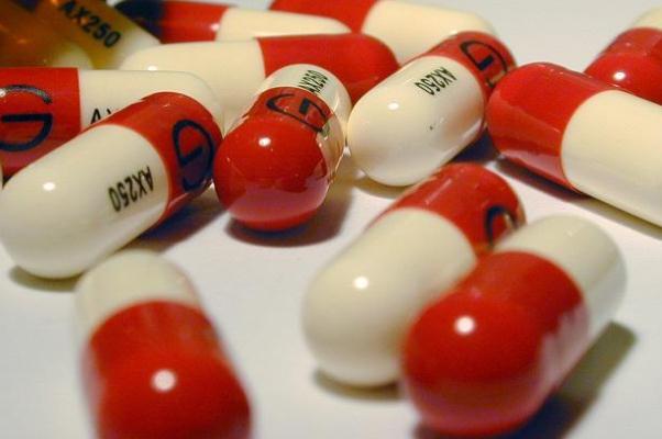 抗生素對胃有哪些傷害 抗生素對腎有傷害嗎 抗生素對胃有哪些傷害 抗生素對腎有傷害嗎